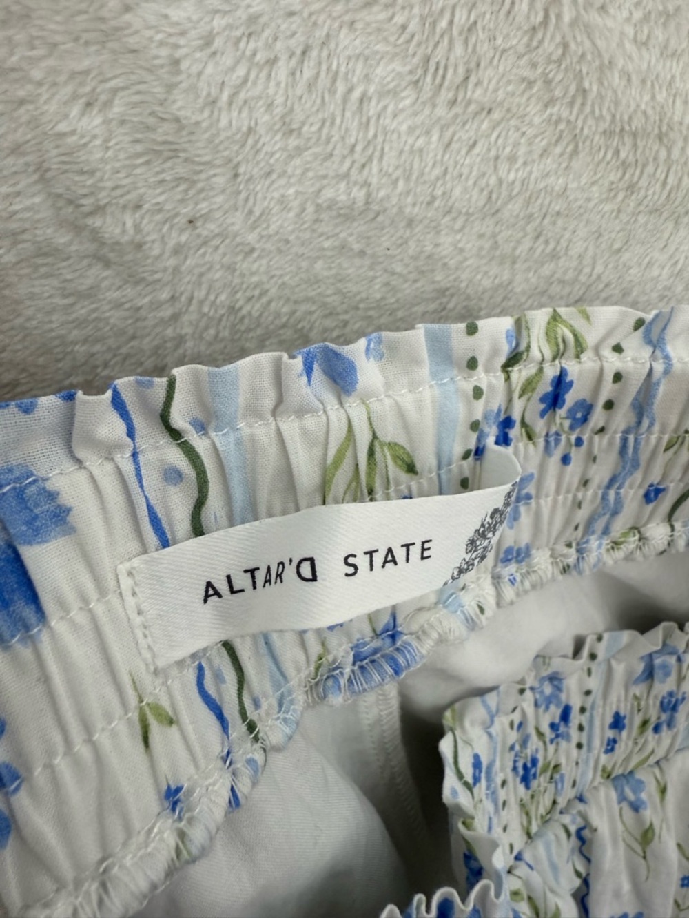 Altar’d State Blue Floral Willa Shorts Size Medium Boho Cottagecore Lace Flowy - Picture 5 of 8